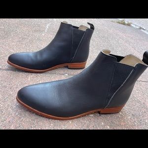Nisolo Everyday Chelsea boots size 8.5